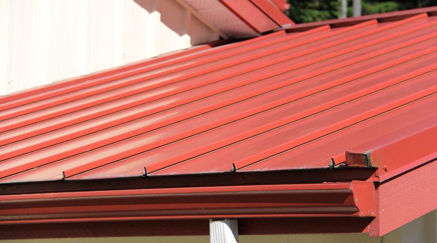 Professional gutter cleaning services in Heidrick, KY